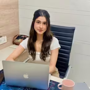 Insiya Khatumdi